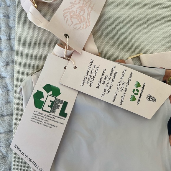 HAH Large Leopard swim top - Picture 7 of 8